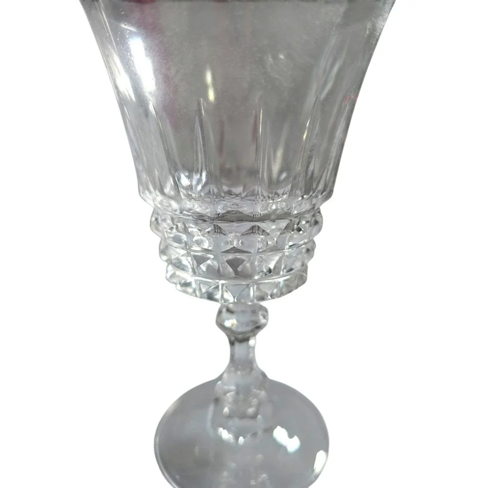 Cristal D'Arques Villeneuve Stemmed Wine Glasses Lot‎ Of 4 Vintage